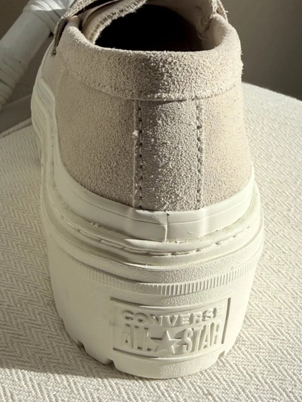 Converse Chuck Taylor All Star Lugged Heel Loafer Suede Tassel Beige 8.5 New - Picture 7 of 16